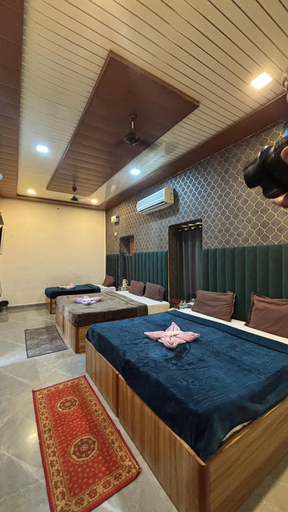 Room 3, Hotel dubey heritage, Hardwar