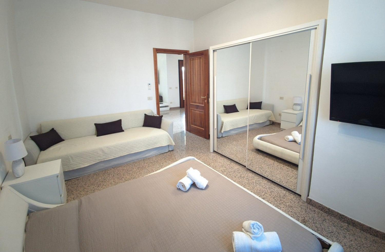 Others 4, Fontana Oasis Apartment, Verona