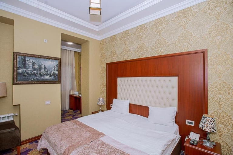 Bedroom 2, Clover Hotel, Baku