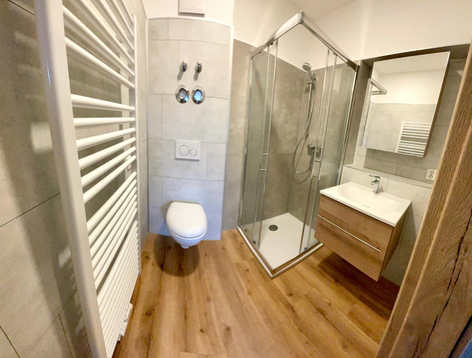 Bathroom 5, Haus Zellerwirt, Traunstein