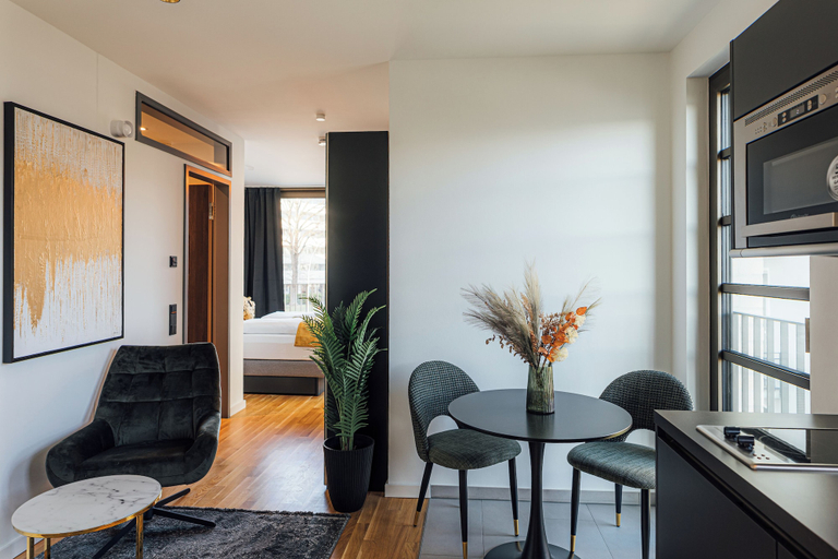 In-room dining 3, Urban Heaven Aparthotel, Hamburg