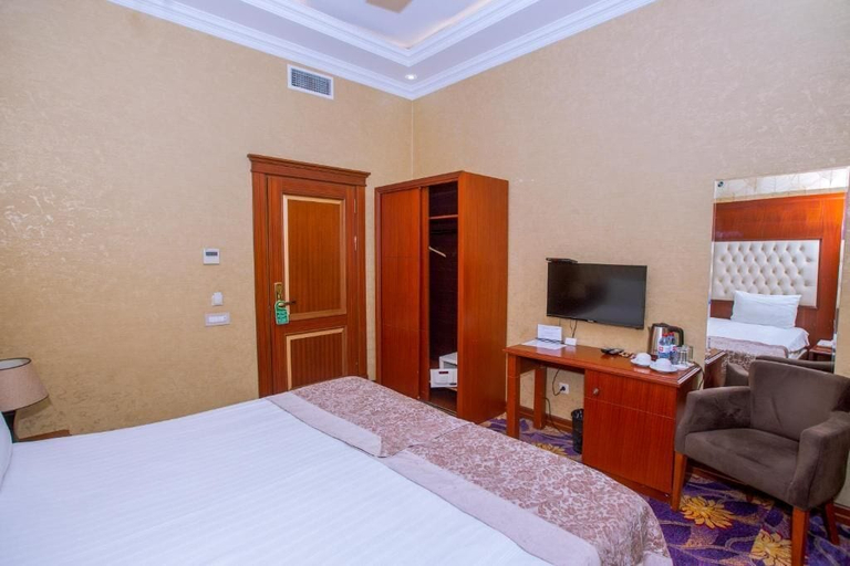 Bedroom 3, Clover Hotel, Baku