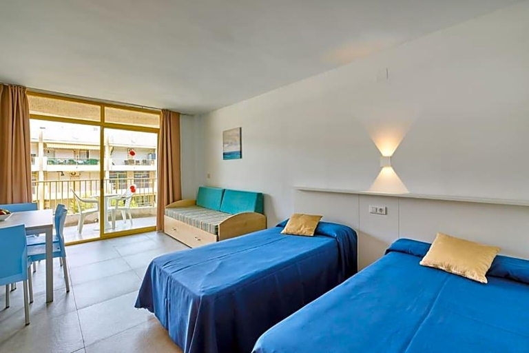 Bedroom 2, Inter 2, Tarragona