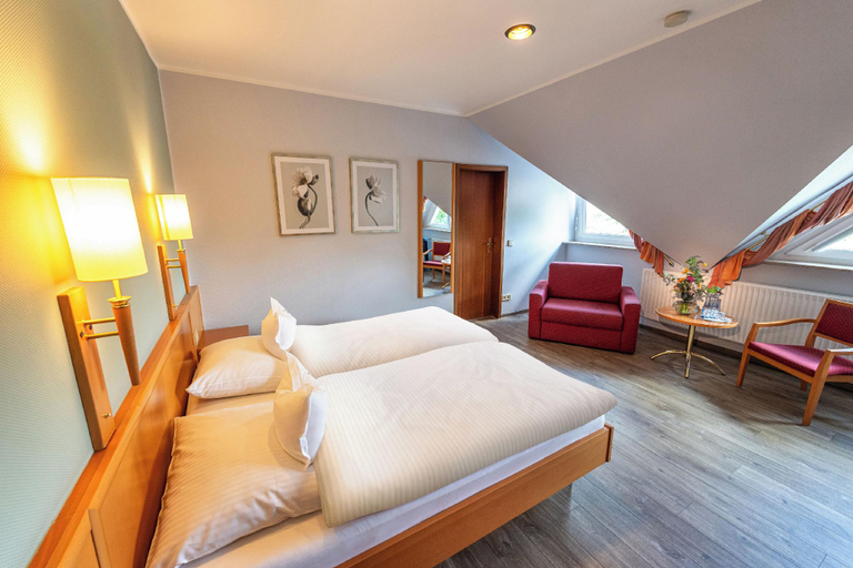 Bedroom 5, Hotel Restaurant Zur Post, Vechta