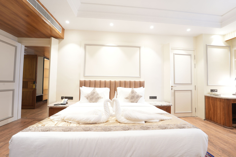 Room 4, Hotel Maharaja Palace Rohtak, Rohtak