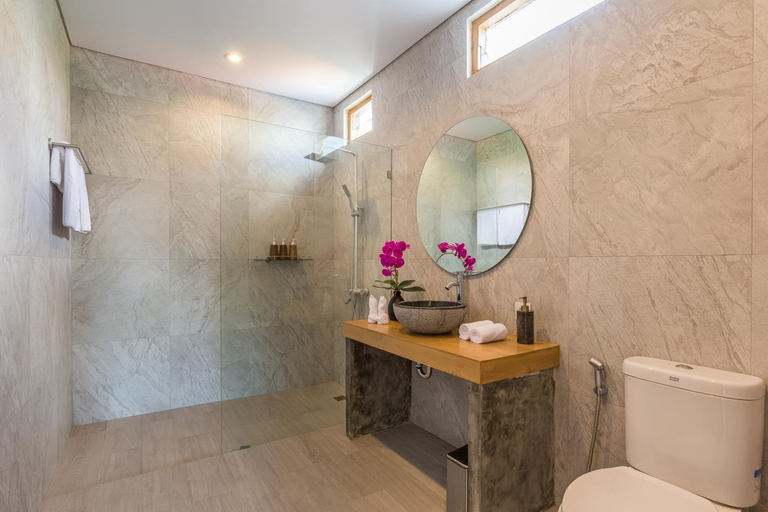 Bathroom 2, Villa Jamu, Badung