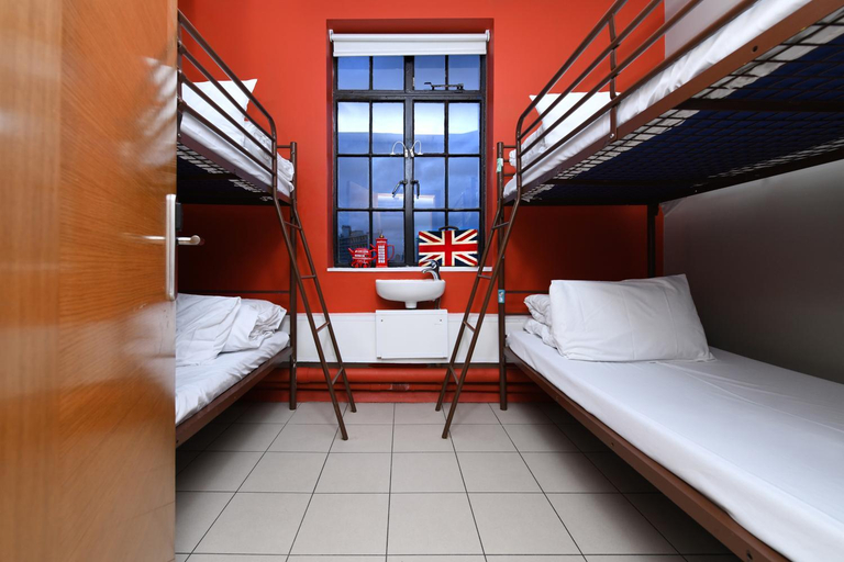 Bedroom 3, RestUp London Hostel, London