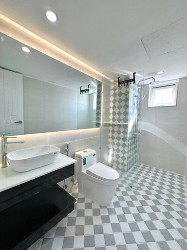 Bathroom 4, Daisy apartment 29- central, 2 bedroom, Da Nang