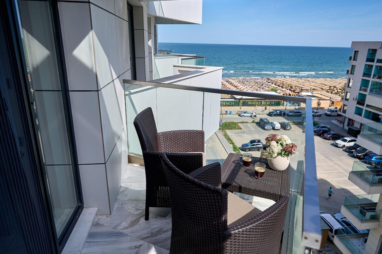 Others 4, Apartamente by Infinity ALZ, Navodari