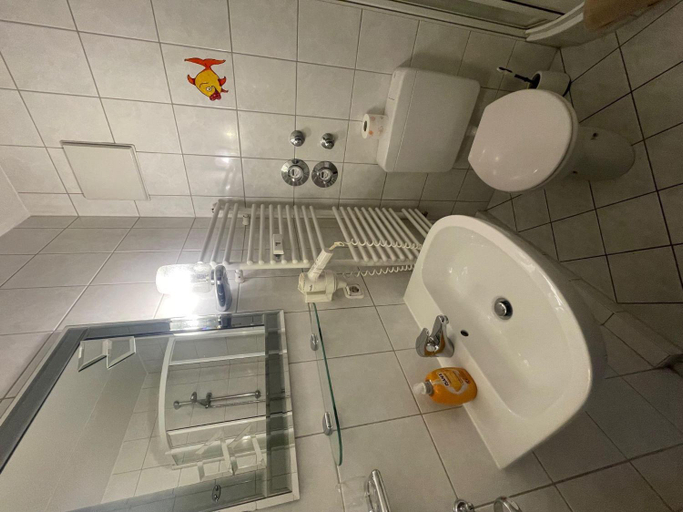 Bathroom 2, Luv-und-Lee-Apartment-5, Nordfriesland