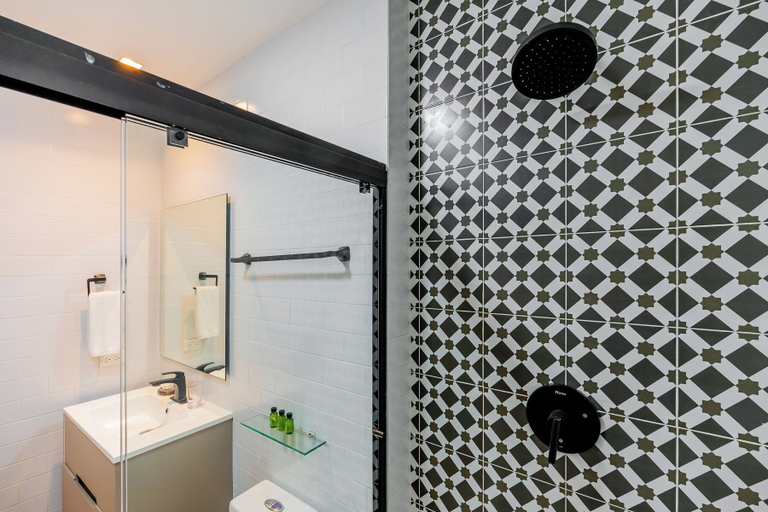 Bathroom 4, La Cuadra by Wynwood House, Panamá