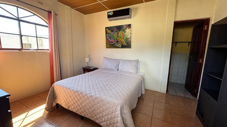 Room 2, Hotel Vizcaino, Matagalpa