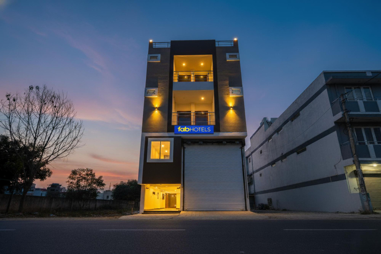 Exterior & Views, FabHotel Dr Green’s, Indore