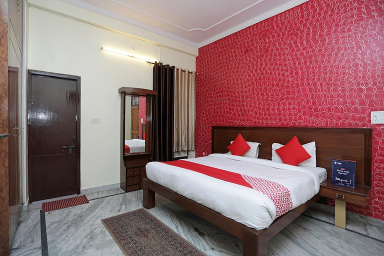 Bedroom 3, Super Hotel O Shikhar Paradise, Lucknow