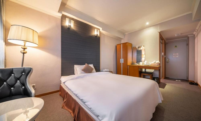 Bedroom 3, Ansan Seowon Tourist Hotel, Hwaseong