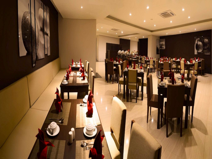 Food & Drinks 5, Grage Malang Hotel, Malang
