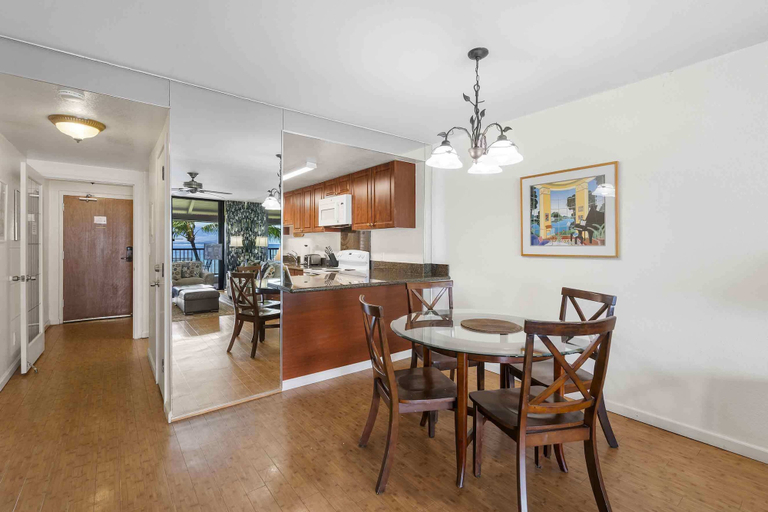 Interior 4, Lauloa 410 - Top Floor, Oceanfront Lanai, Molokini & Halaeakala Views, Split A/C, Maui