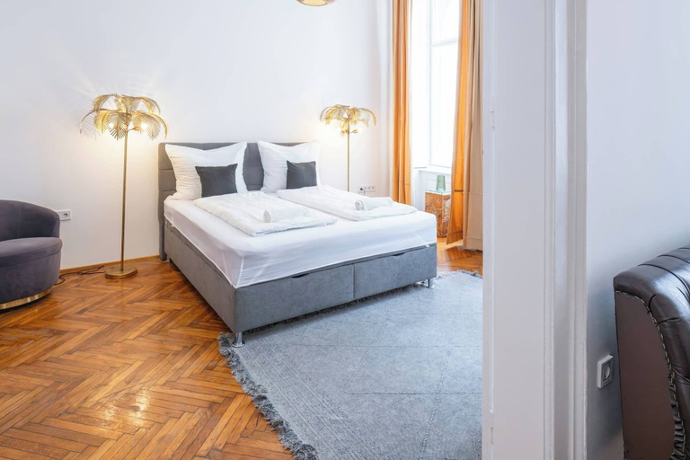 Room 4, Gozsdu Panzió, Budapesti