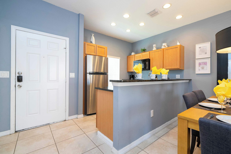 Private kitchen 5, Cozy 2Bd Spa/Jacuzzi Close To Disney @ Encantada 3029, Osceola