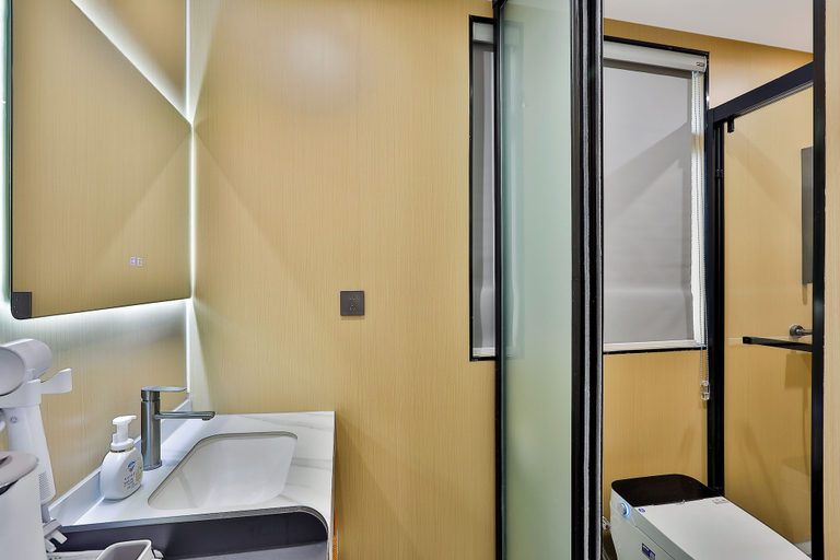 Bathroom 2, WEN SI TE HOTEL, Shanghai