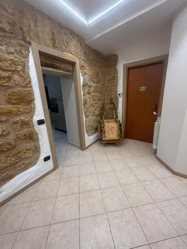 Bathroom 3, Kalgheros, Agrigento