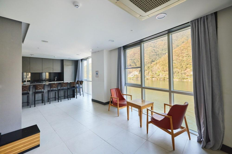 Others 1, YJ Hotel, Gapyeong