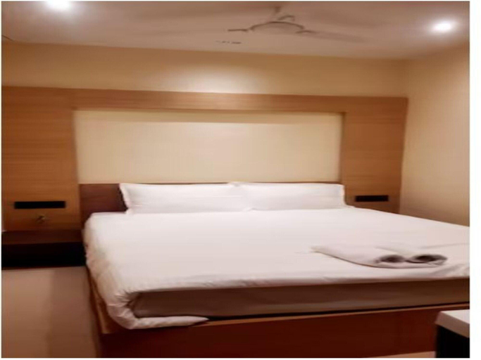 Bedroom 2, Hotel Sky king, North 24 Parganas