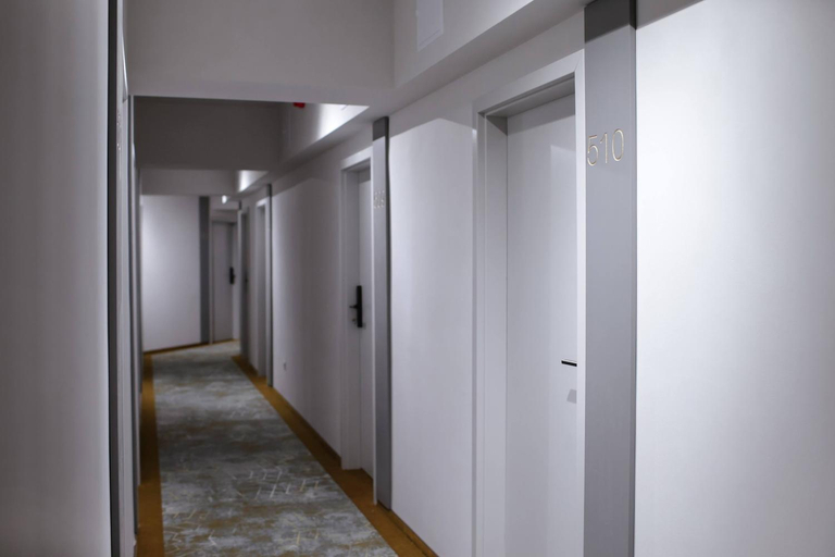 Others 5, Hotel Europeca, Craiova
