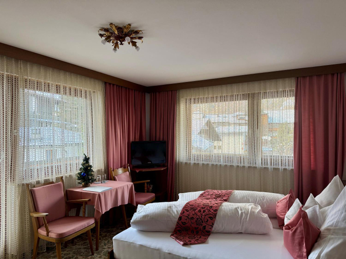Bedroom 3, Hotel Maria Theresia, Schwaz