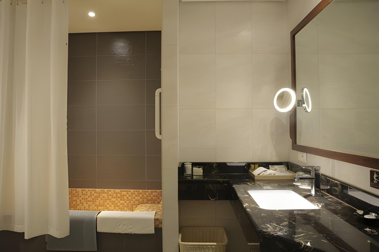 Bathroom 4, Jia Hsin Garden Hotel, Tainan