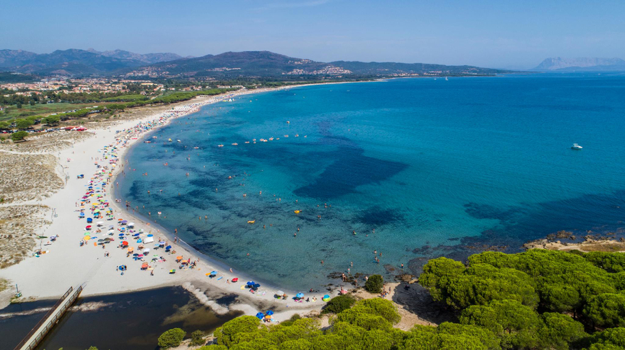 3, Bright apartment 300mt from the beach, Nuoro