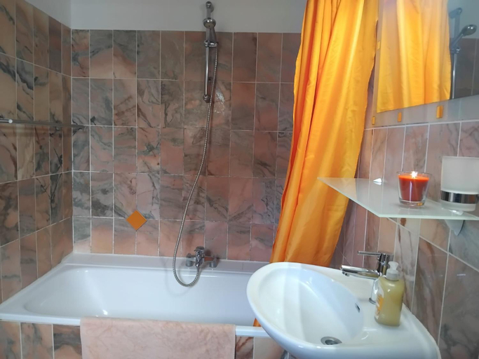 Bathroom 4, Quinta do Paraiso, Odemira