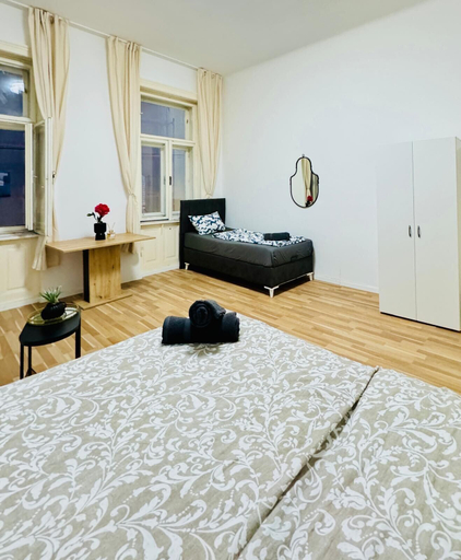 Interior, Stylish Contemporary Stay Stadthalle, Wien