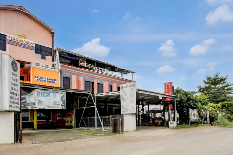 Exterior 2, Collection O River House, Semarang