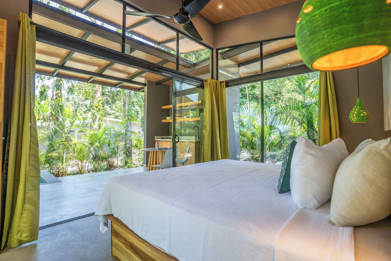 Room 4, Sombra Bungalow, Talamanca