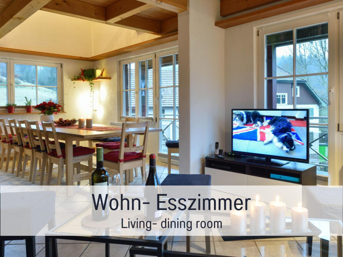 Food & Drinks 4, Schwarzwald l Holzhaus Enzklosterle with sauna, Calw