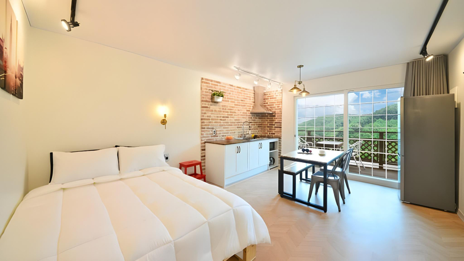 Bedroom 2, Gangchon Star Valley Pension, Chuncheon