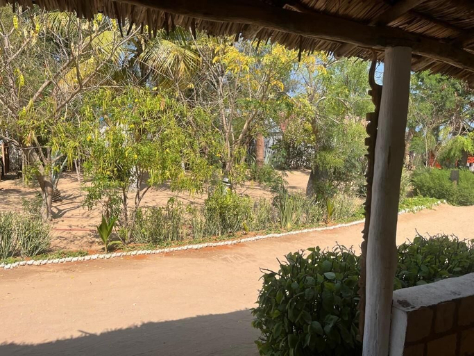 Property grounds 3, Villa Maroloko, Atsimo-Andrefana