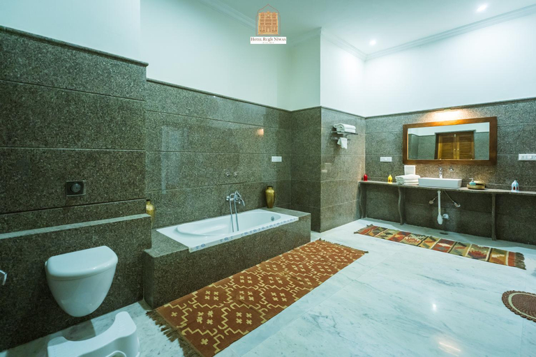 Bathroom 4, Hotel Rang Niwas, Jaisalmer