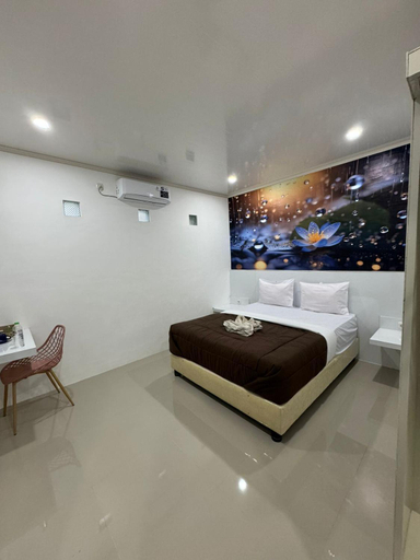 Bedroom 2, Khayyira Hotel Syariah Lumajang, Lumajang