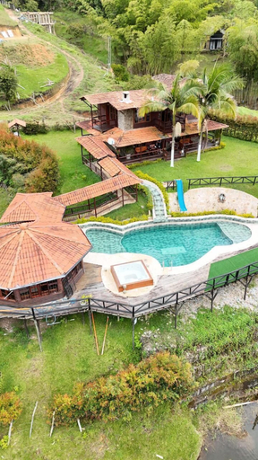 Resort view, Bosque Luna, Peñol