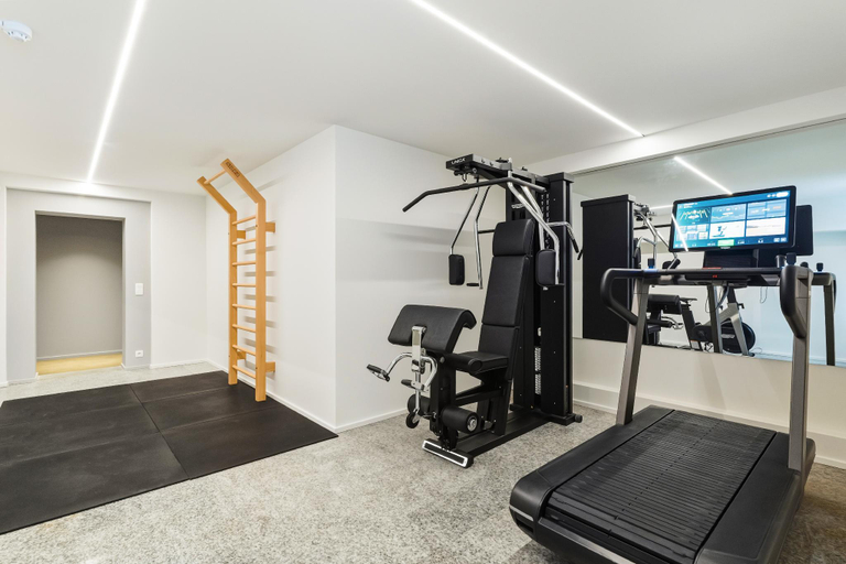 Fitness center 5, Whitlock16 - Luxe Aparthotel Montgomery Square Brussels, Bruxelles