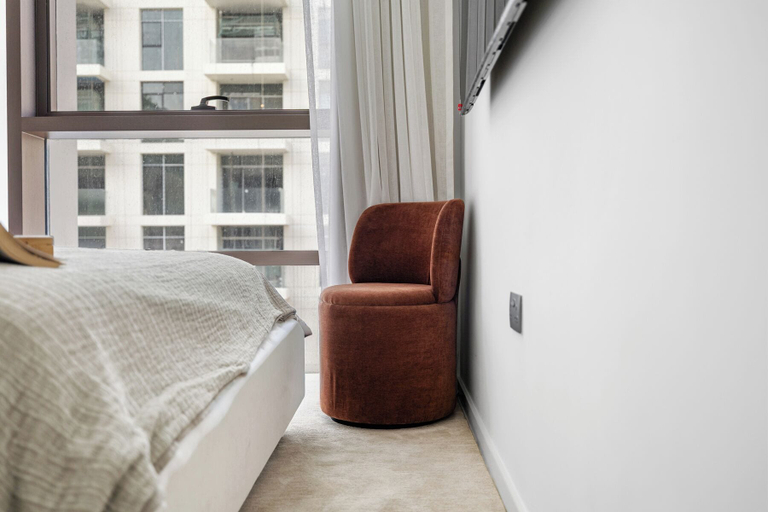 Room 4, Upscale 3BR Maid Near Dubai Mall, Dubai