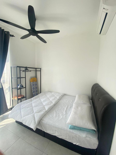 Bedroom 2, Neu Suite by A Living, Gombak