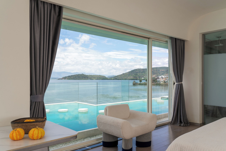 View from room 4, Three Colours Yunhe Hotel Erhai, Dali Bai
