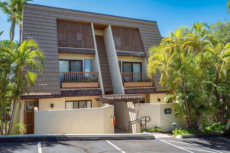 Exterior 5, Maui Kamaole G-202 - Spectacular Views, Updated and Elegant, Wi-fi & Split-ac!, Maui