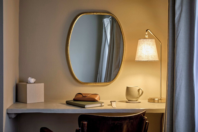 Room 3, The Knitters House, Nottingham