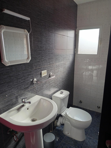 2, Casa la Abuela, Valencia