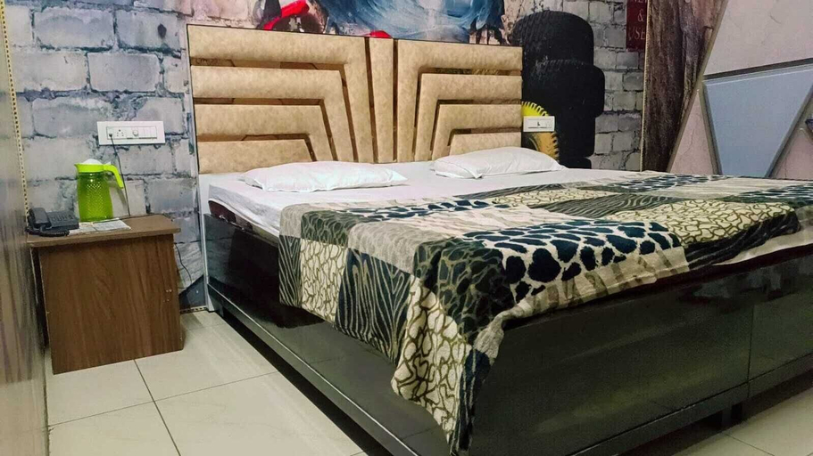 Room 3, MS GRAND HOTEL, Bhiwani