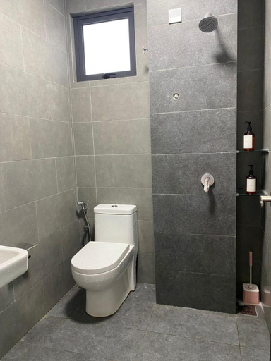Bathroom 3, Neu Suite by A Living, Gombak